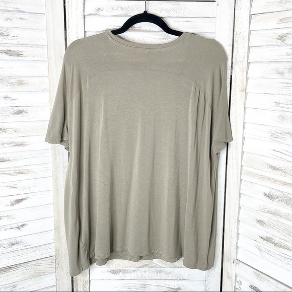DOUBLE ZERO | Oversized Relaxed Fit V Neck Top Light Green - Picture 5 of 6